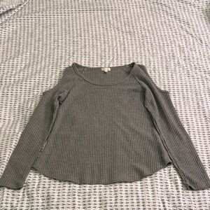 Never Worn Gray Waffle Shoulder Top